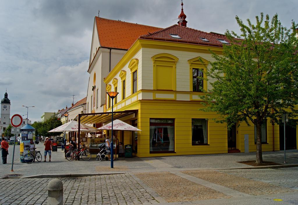 Penzion Longus Kyjov  Exterior foto